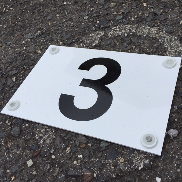 新価格「ブーブーライン」番号プレート|駐車場、駐輪場専用白線ラインテープ(グラスファイバー強化サーモプラスチック製)